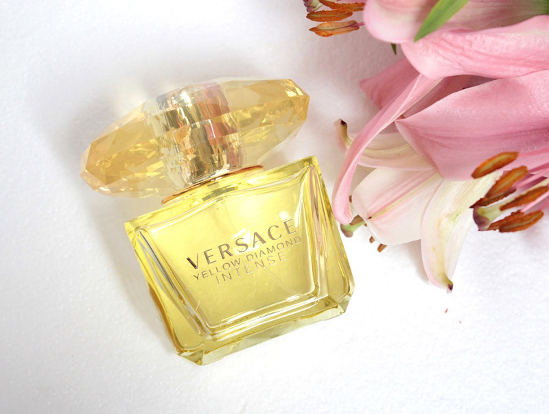 Giới thiệu Nước Hoa Nữ Versace Yellow Diamond Intense