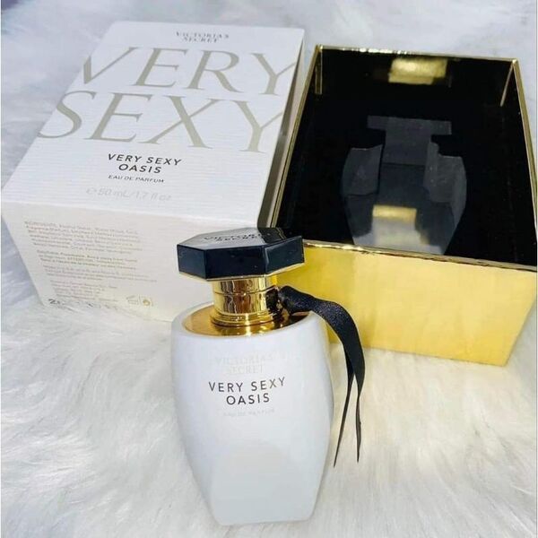 victorias-secret-very-sexy-oasis-1